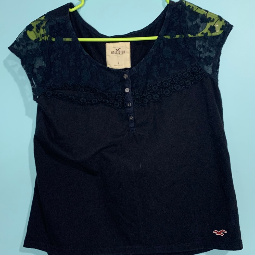 Navy short sleeve with lace sleeves